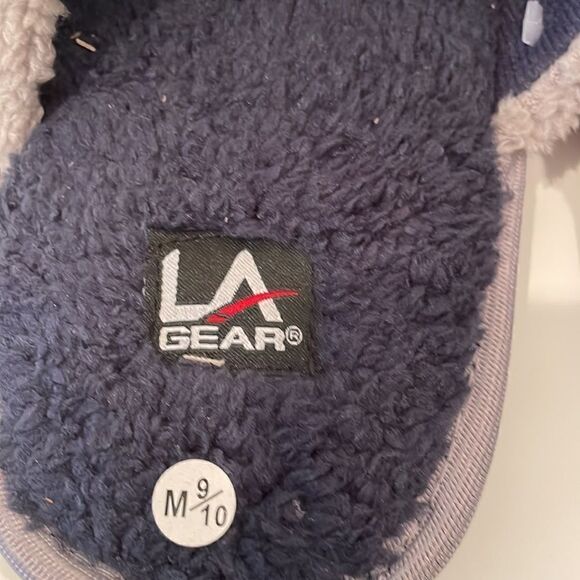 NWT LA Gear House Slippers Men's Size 9/10 - Picture 2 of 6